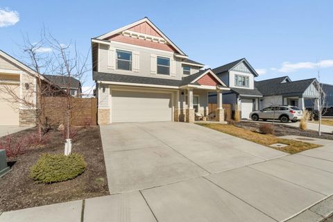 Tiny photo for 20608 Rolen Avenue, Bend, OR 97702 (MLS # 220215343)