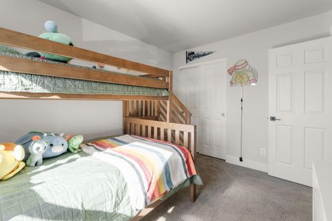 Tiny photo for 20608 Rolen Avenue, Bend, OR 97702 (MLS # 220215343)