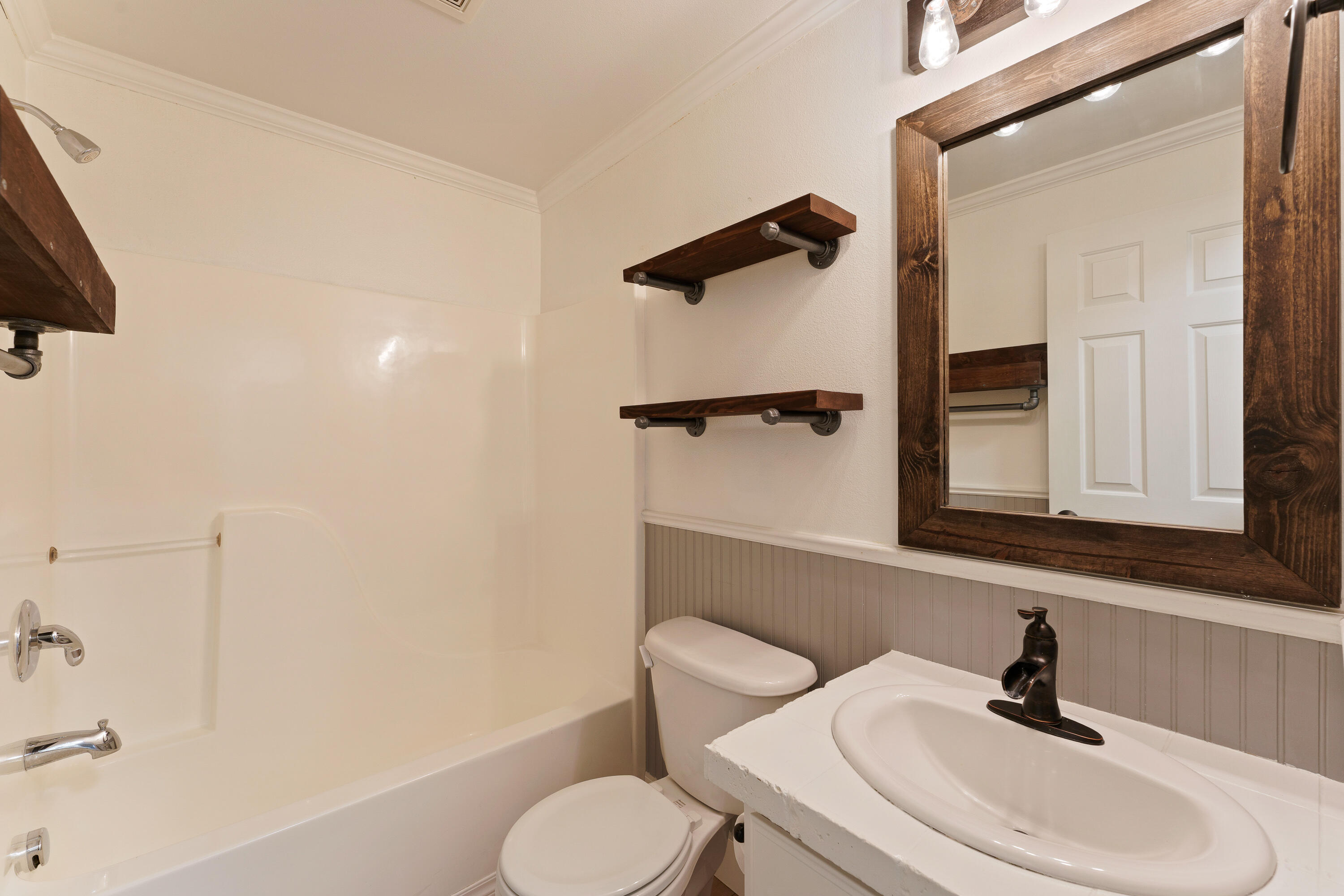 Deschutes River Cros - Residential