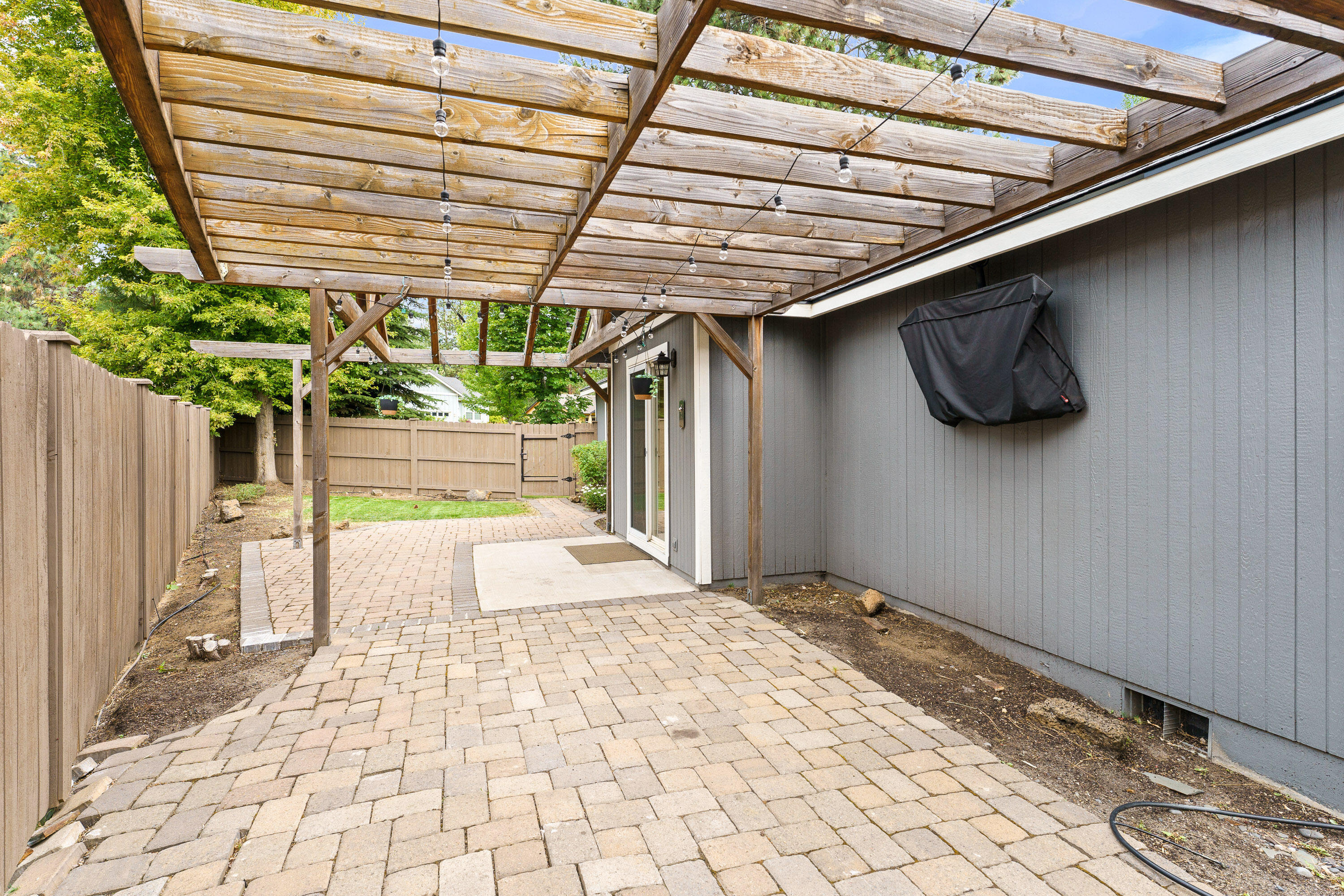 Deschutes River Cros - Residential