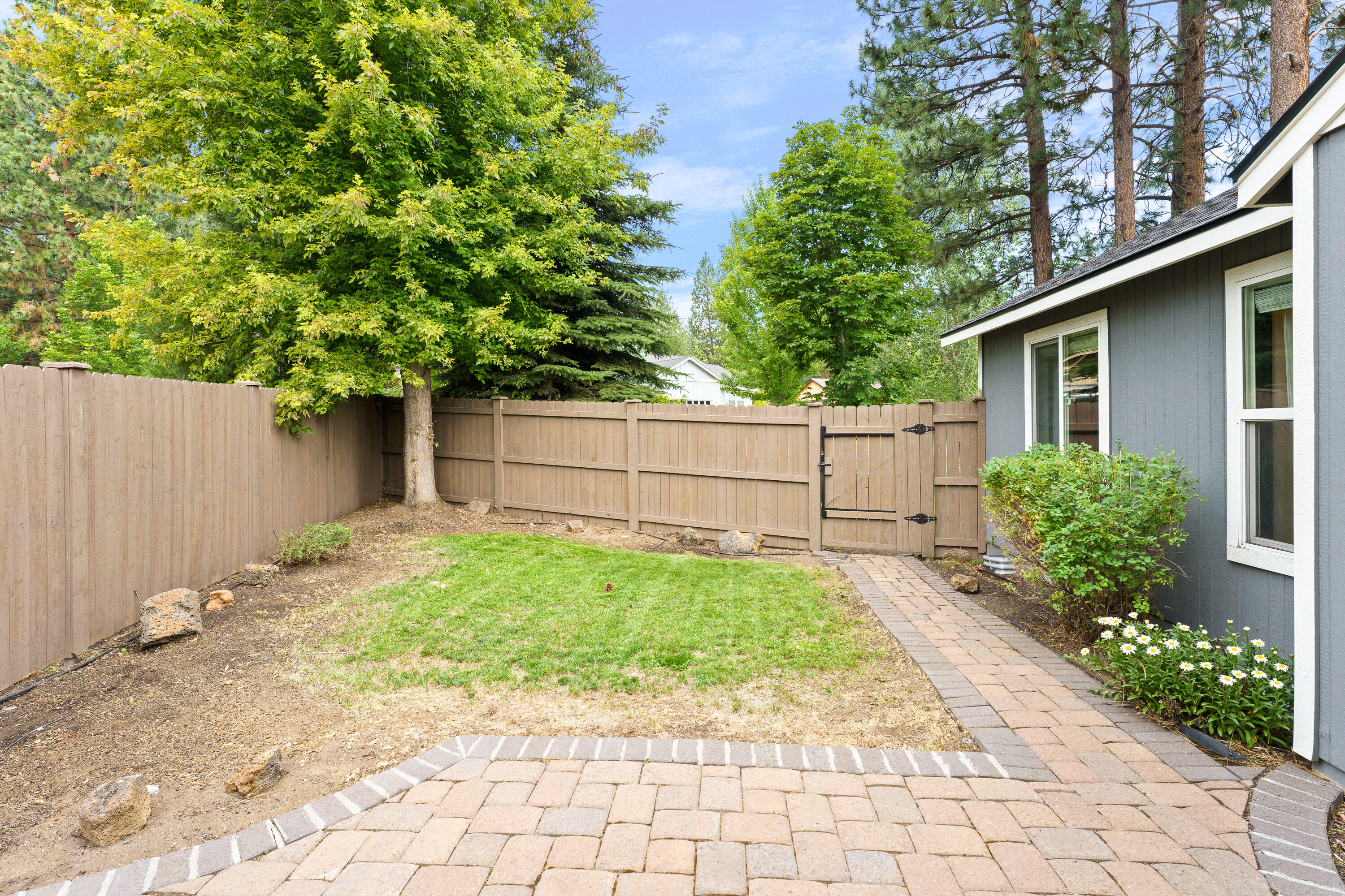 Deschutes River Cros - Residential