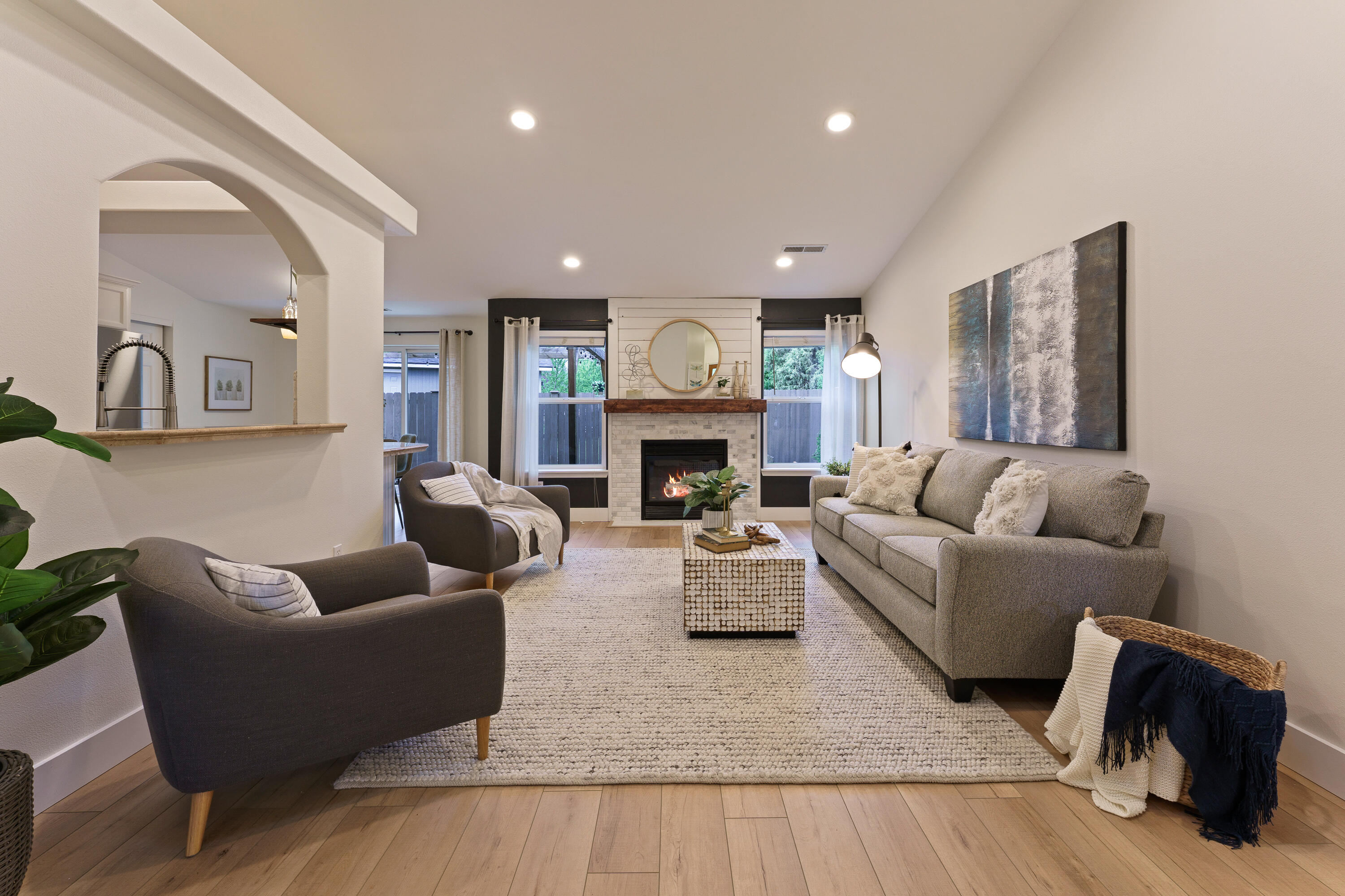 Deschutes River Cros - Residential