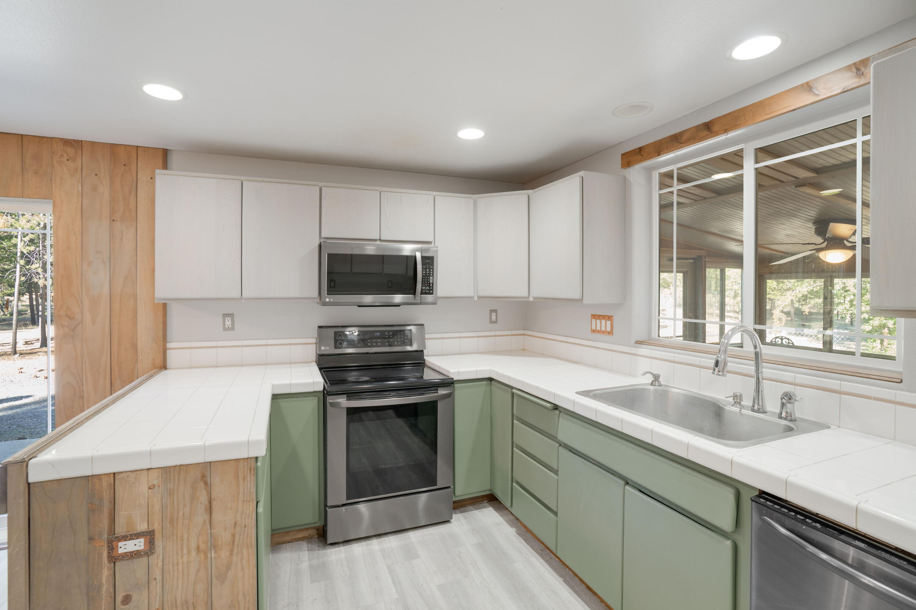 Deer Forest Acres - Residential