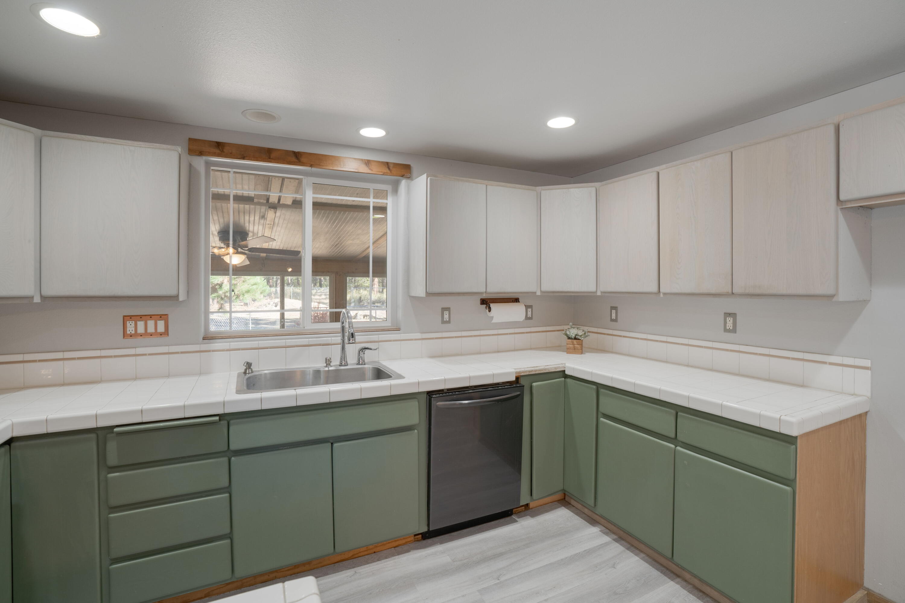 Deer Forest Acres - Residential