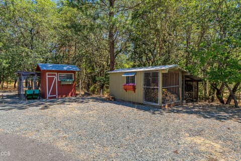 Tiny photo for 375 Mountain Paradise Drive, Grants Pass, OR 97526 (MLS # 220226011)