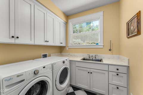 Tiny photo for 375 Mountain Paradise Drive, Grants Pass, OR 97526 (MLS # 220226011)