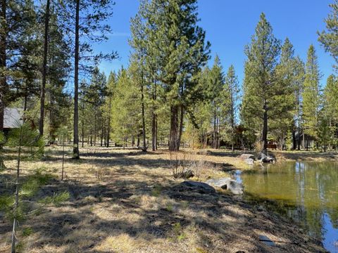 56290 Sable Rock Loop 257 Bend OR 97707