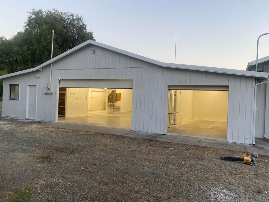 Excellent commercial lease opportunity at 114 N Ross Ln in Medford, OR. This property features 4,265 sq ft of combined warehouse and office space, offering flexibility for a wide range of business operations. The 16,049 sq ft lot provides ample room for parking, storage, or future expansion needs. Conveniently located with easy access to major transportation routes, this site is ideal for distribution, light manufacturing, or service-based businesses. Offered at $2,100 per month NNN, with a 3-year minimum lease term, this space delivers outstanding value in a high-demand commercial corridor. Don't miss the chance to secure this functional and well-located property for your growing business.