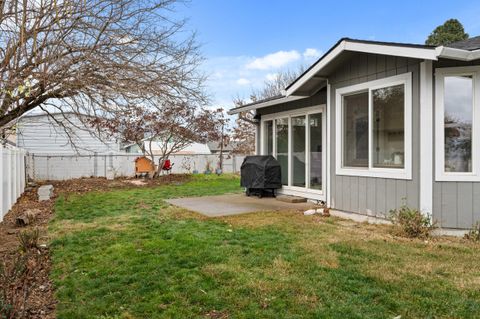 Tiny photo for 640 Malabar Street, Central Point, OR 97502 (MLS # 220212875)