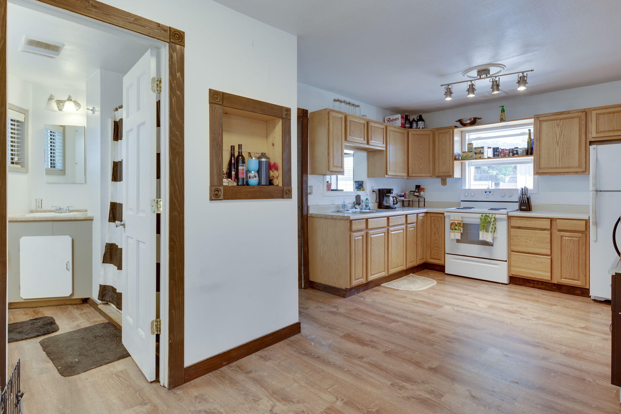 Townsite Of Redmond - Commercial Sale