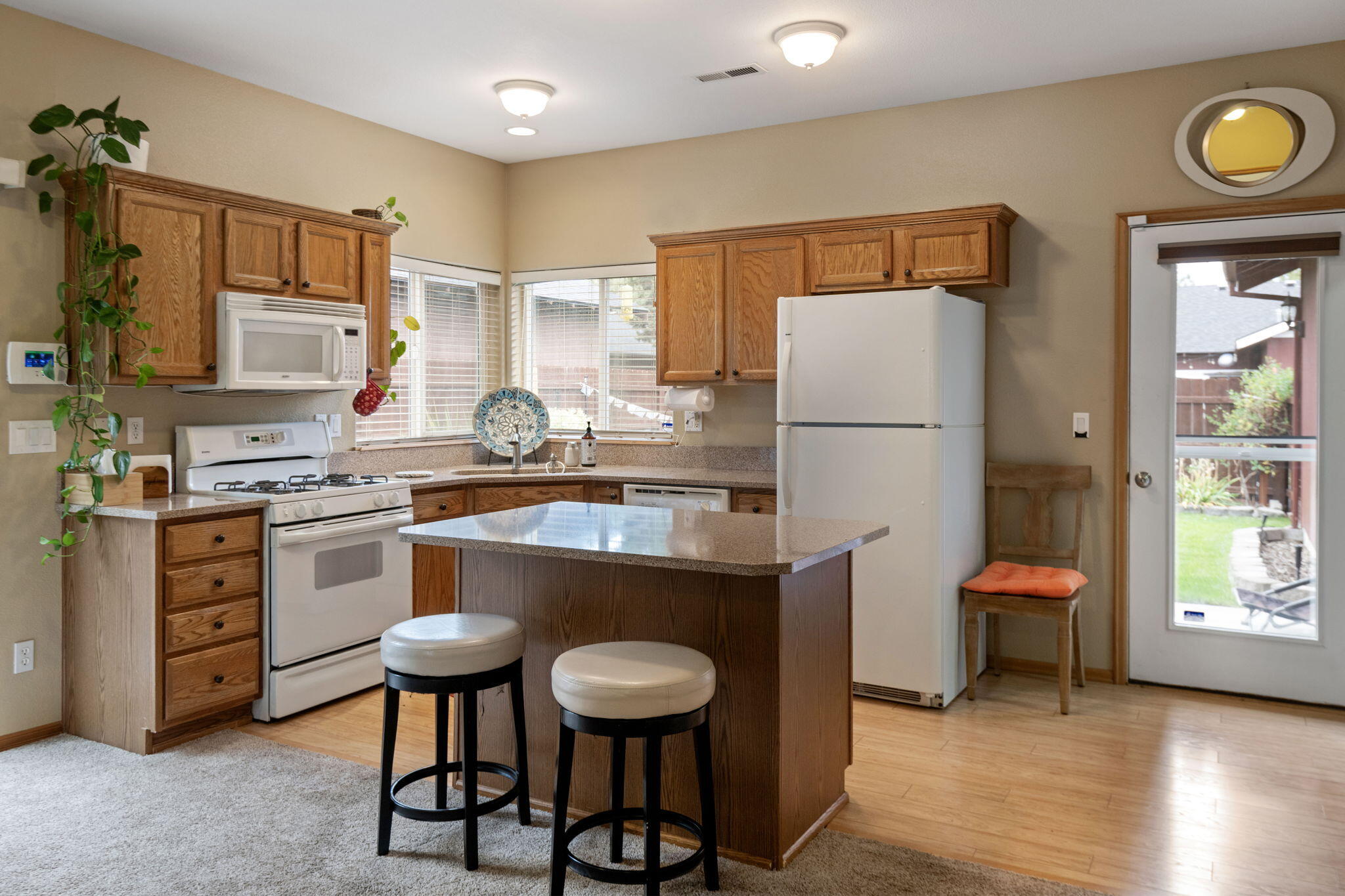 20650 Honeysuckle Lane
