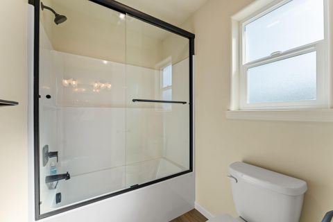 Tiny photo for 167 SE Champagne Court, Grants Pass, OR 97527 (MLS # 220221305)