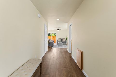 Tiny photo for 167 SE Champagne Court, Grants Pass, OR 97527 (MLS # 220221305)