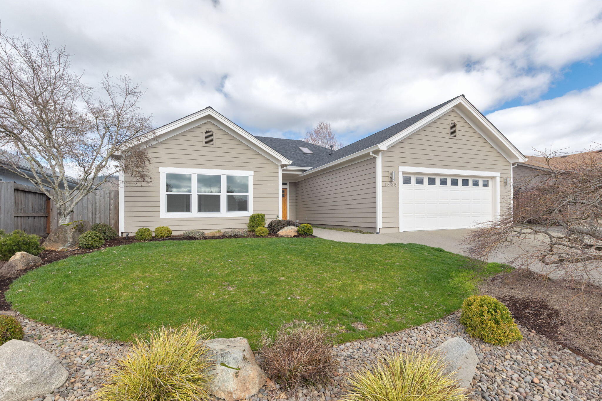 1868 SW Abilene Way