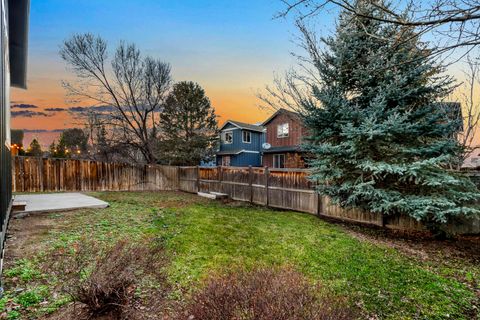 Tiny photo for 21176 Desert Skies Place, Bend, OR 97702 (MLS # 220213921)