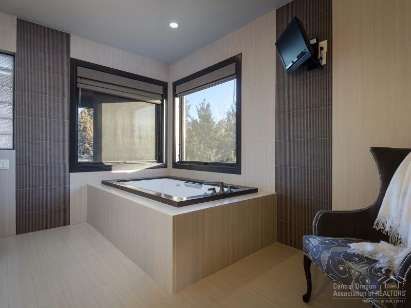 Wyndemere - Residential