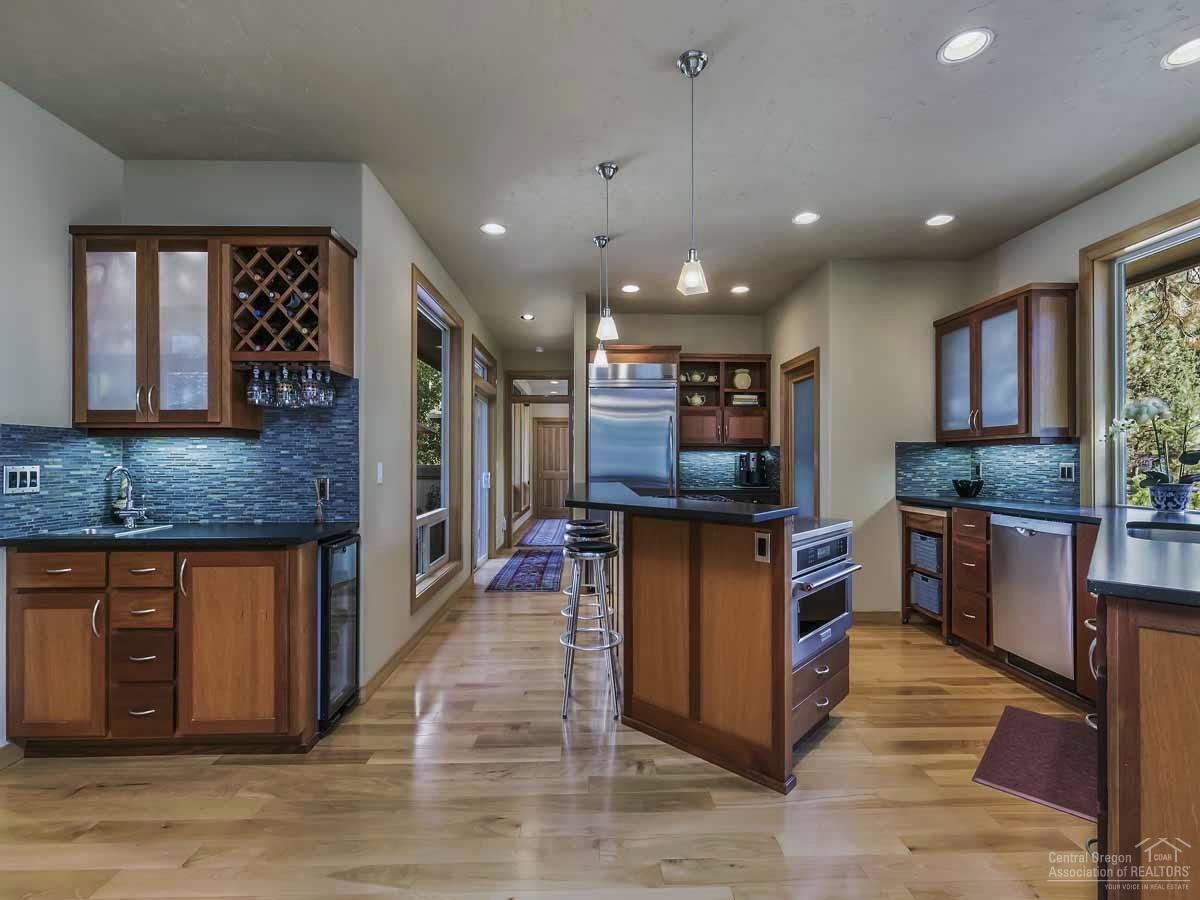 Broken Top - Residential