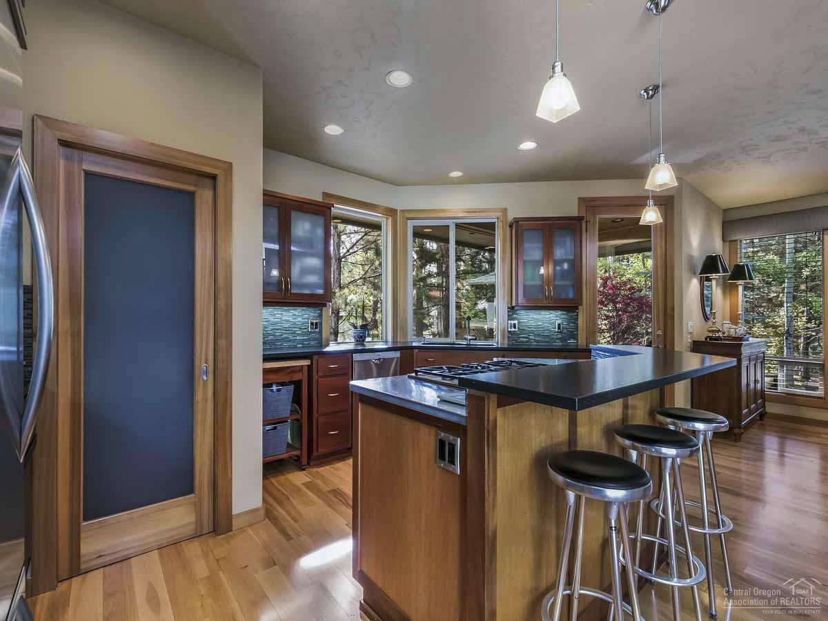 Broken Top - Residential