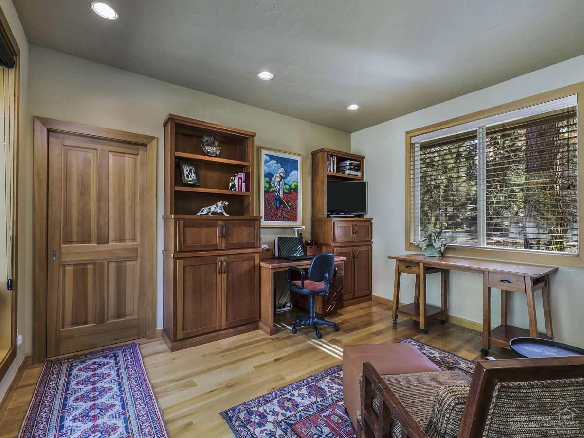 Broken Top - Residential