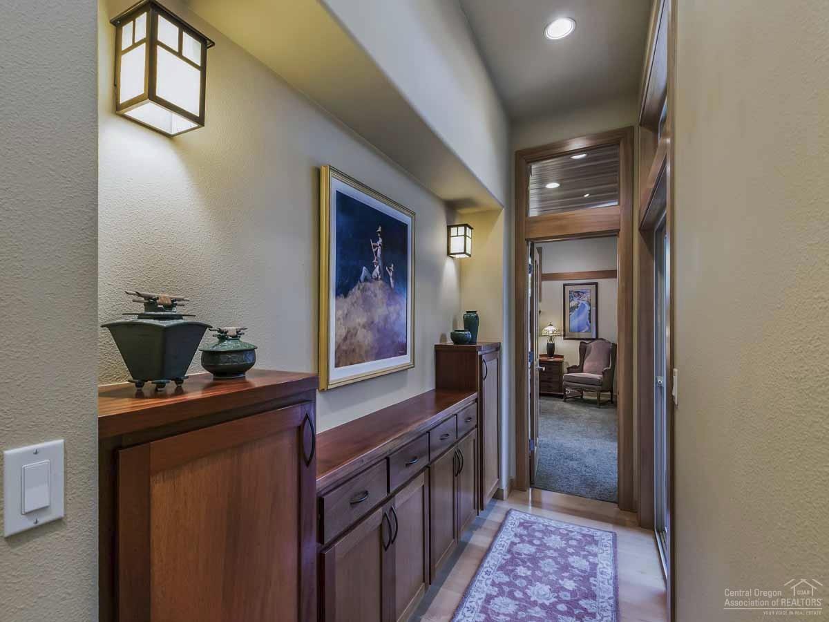 Broken Top - Residential