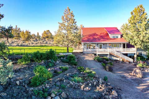 Tiny photo for 6801 SW McVey Avenue, Redmond, OR 97756 (MLS # 220223395)