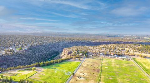 Tiny photo for 6801 SW McVey Avenue, Redmond, OR 97756 (MLS # 220223395)