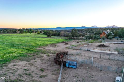 Tiny photo for 6801 SW McVey Avenue, Redmond, OR 97756 (MLS # 220223395)
