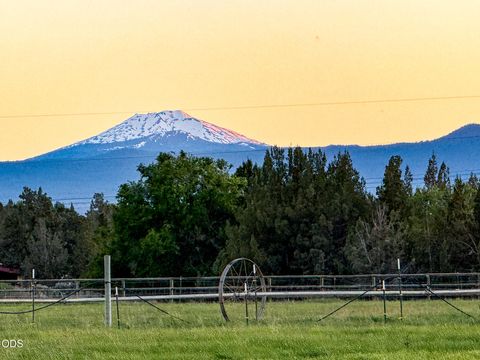 Tiny photo for 6801 SW McVey Avenue, Redmond, OR 97756 (MLS # 220223395)