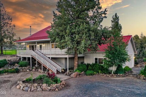 Tiny photo for 6801 SW McVey Avenue, Redmond, OR 97756 (MLS # 220223395)