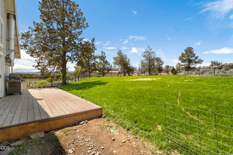 Tiny photo for 6801 SW McVey Avenue, Redmond, OR 97756 (MLS # 220223395)