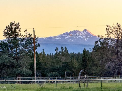 Tiny photo for 6801 SW McVey Avenue, Redmond, OR 97756 (MLS # 220223395)