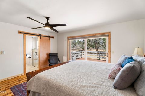 Tiny photo for 6801 SW McVey Avenue, Redmond, OR 97756 (MLS # 220223395)