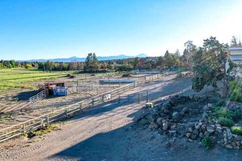 Tiny photo for 6801 SW McVey Avenue, Redmond, OR 97756 (MLS # 220223395)