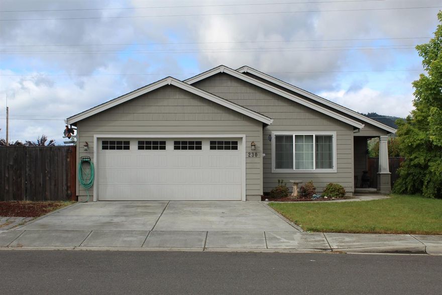 Beautiful home in desirable North Valley subdivision! Home boasts a split floor plan with wood laminate flooring in entry, dining and kitchen and also brand new in the living room. In the kitchen you'll find upgraded appliances, custom finished cabinets and granite countertops. There's a separate inside laundry, vaulted ceilings and much more! A thermal blanket and solar fan were installed in the attic to help reduce the cost of utilities. Back yard has a covered patio and both front and back yards have timed sprinklers. And there's RV parking! Make an appointment to see this lovely home while it lasts!