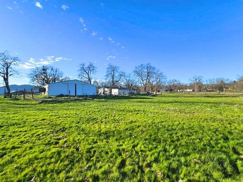 Tiny photo for 11220 Duggan Road, Central Point, OR 97502 (MLS # 220215219)