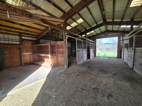 Tiny photo for 11220 Duggan Road, Central Point, OR 97502 (MLS # 220215219)