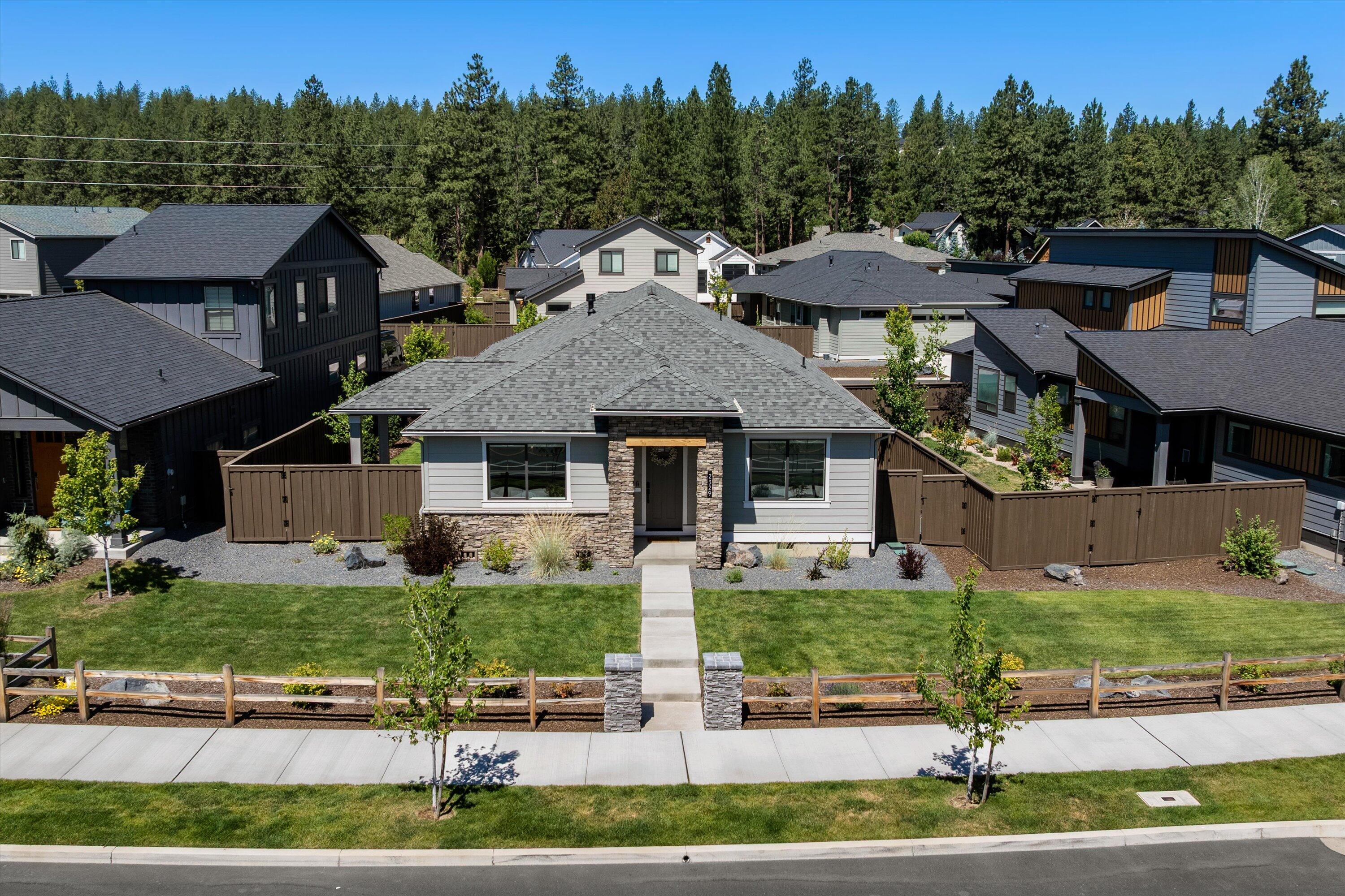 2329 NW Skyline Ranch Road