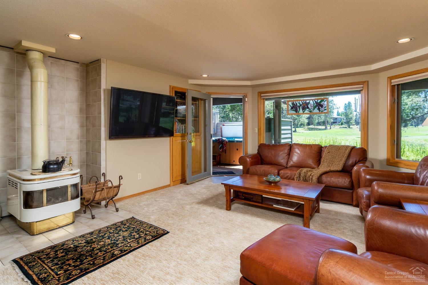 Fairway Point Villag - Residential