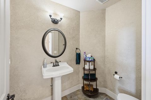 Tiny photo for 12964 SE Ethan Loop, Prineville, OR 97754 (MLS # 220214929)