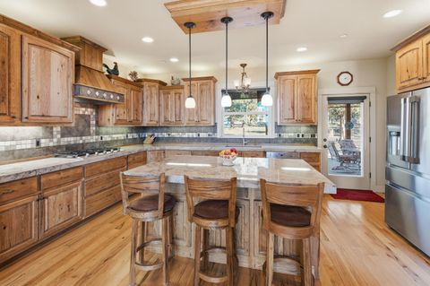 Tiny photo for 12964 SE Ethan Loop, Prineville, OR 97754 (MLS # 220214929)