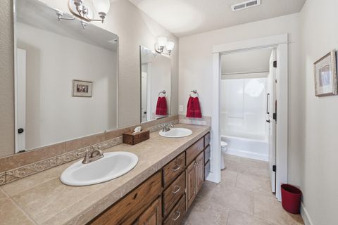 Tiny photo for 12964 SE Ethan Loop, Prineville, OR 97754 (MLS # 220214929)