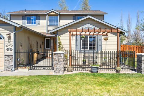 Tiny photo for 3030 NE Stanton Avenue, Bend, OR 97701 (MLS # 220217735)