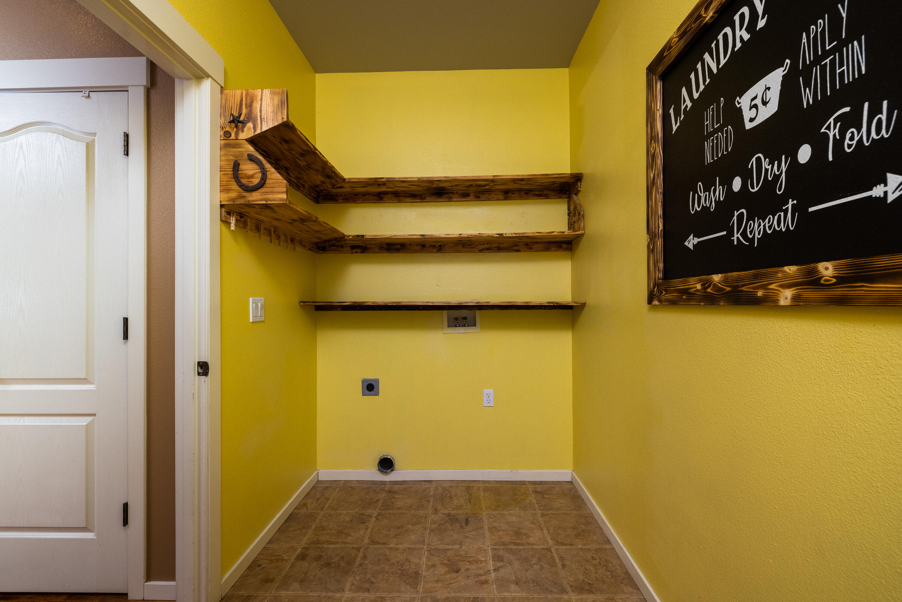 Ni Lah Sha Village - Residential