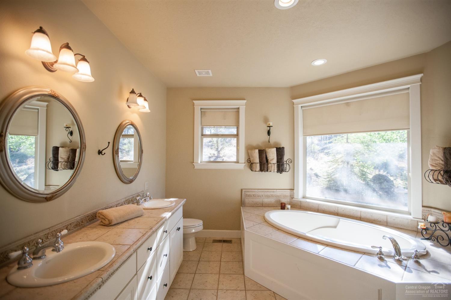 Awbrey Glen - Residential