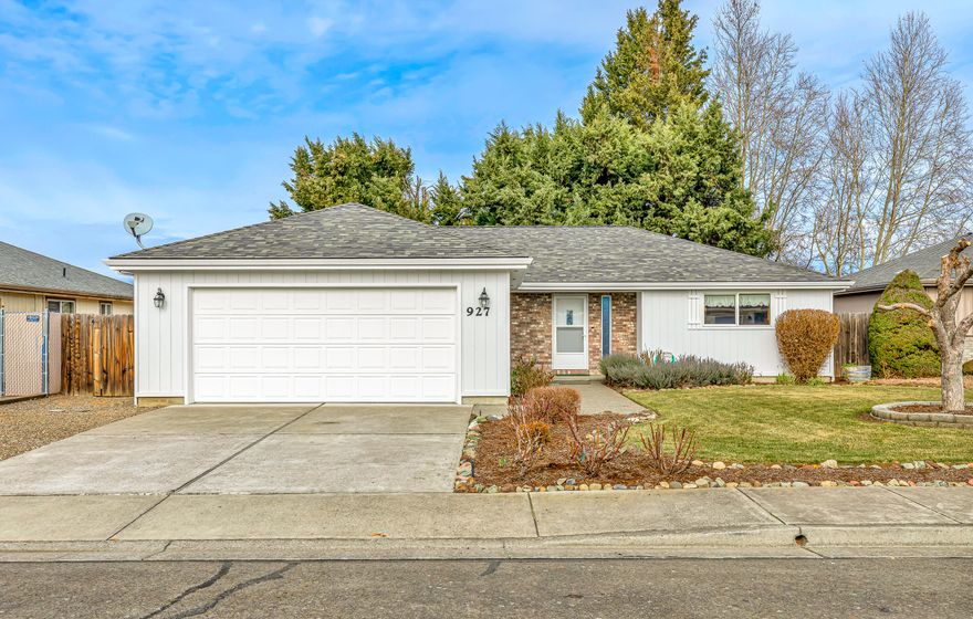 Come take a look at a great home under $400K! spacious 3-bedroom, 2 bath with 1,658 sq. ft. on a nice level lot and room for an RV. The exterior paint is newer, along with the heat pump and some lighting fixtures. The primary bedroom is quite spacious and is located to the back of the home for privacy. Outside is a large patio with wonderful room for entertaining and a nice yard for croquet, cornhole and other yard games. This is a fantastic home in a safe, peaceful neighborhood. Spring is just around the corner and this home will be great for you and those you love.