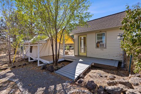 Tiny photo for 2132 SW Culver Highway, Madras, OR 97741 (MLS # 220209655)
