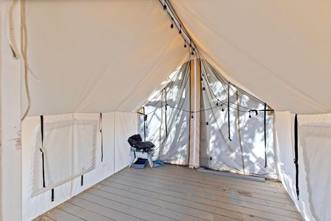 Tiny photo for 2132 SW Culver Highway, Madras, OR 97741 (MLS # 220209655)