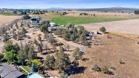 Tiny photo for 2132 SW Culver Highway, Madras, OR 97741 (MLS # 220209655)