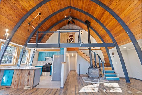 Tiny photo for 2132 SW Culver Highway, Madras, OR 97741 (MLS # 220209655)