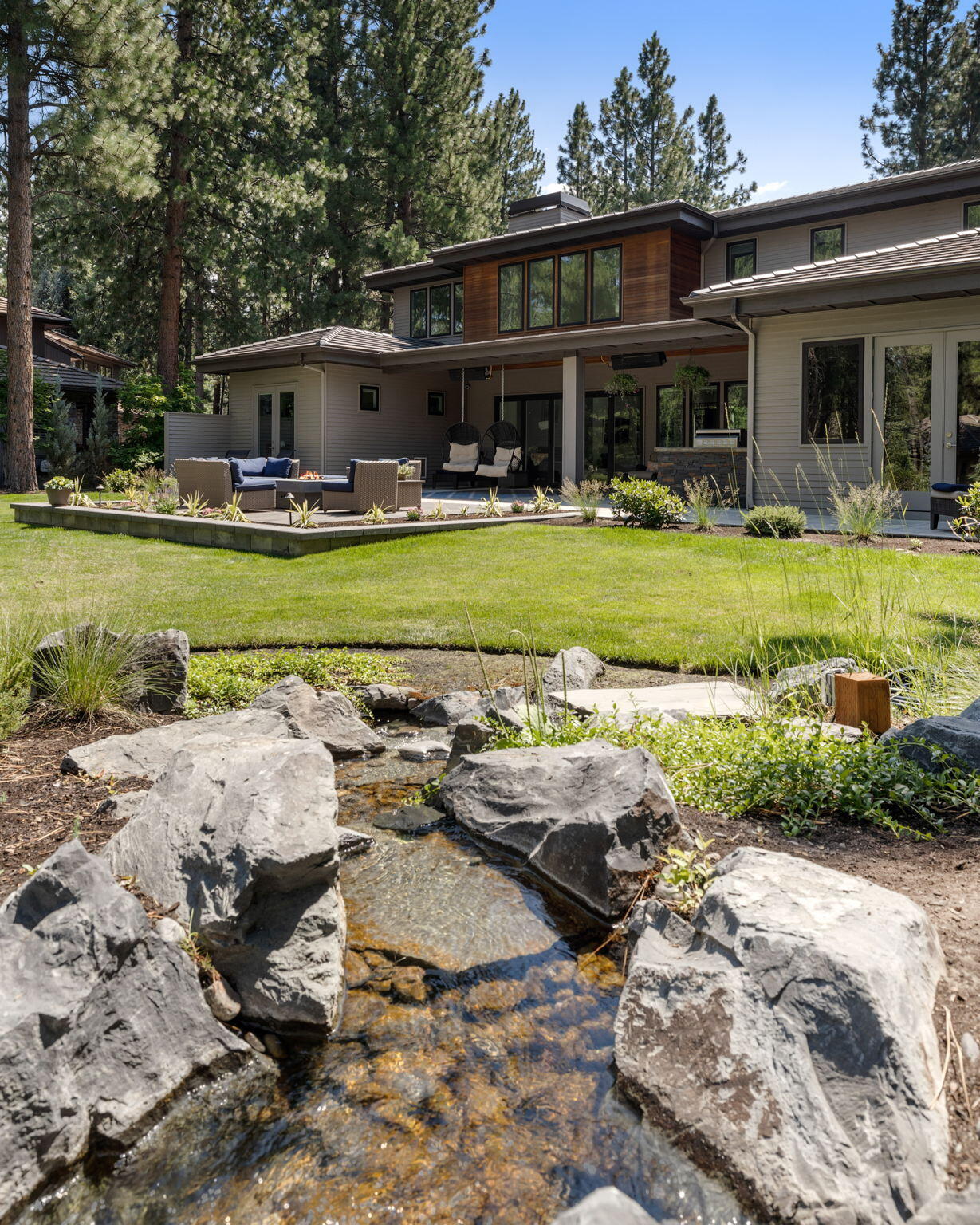 Broken Top - Residential